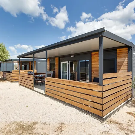 Dom wakacyjny Ivanka Delux By Interhome Pirovac