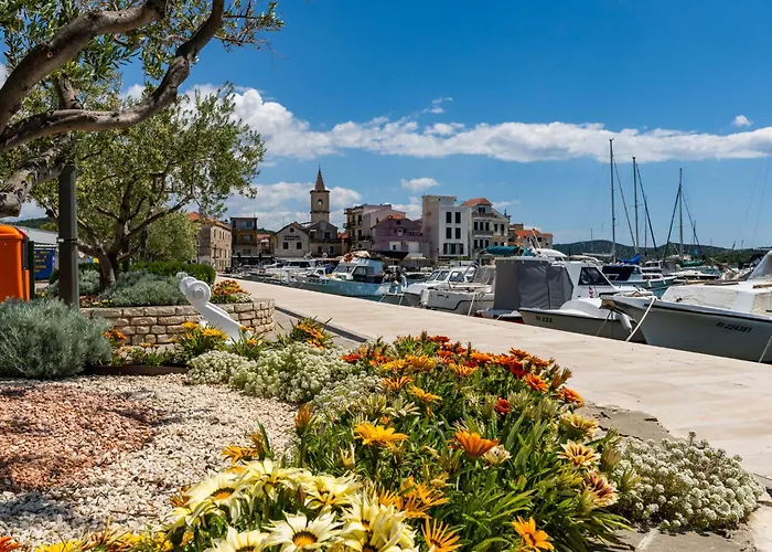 Ivanka Delux By Interhome 펜션 피로바츠